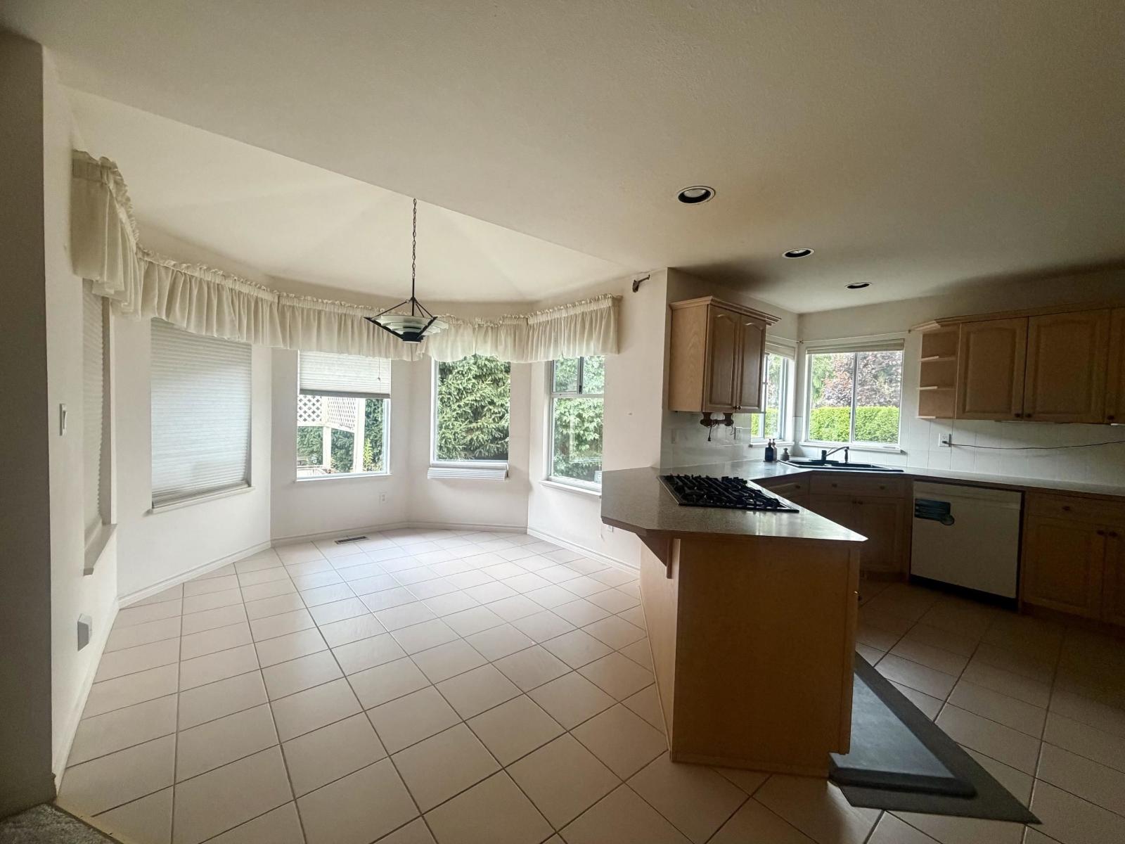 8537 166 Street, Surrey, British Columbia  V4N 3H1 - Photo 13 - R3175825