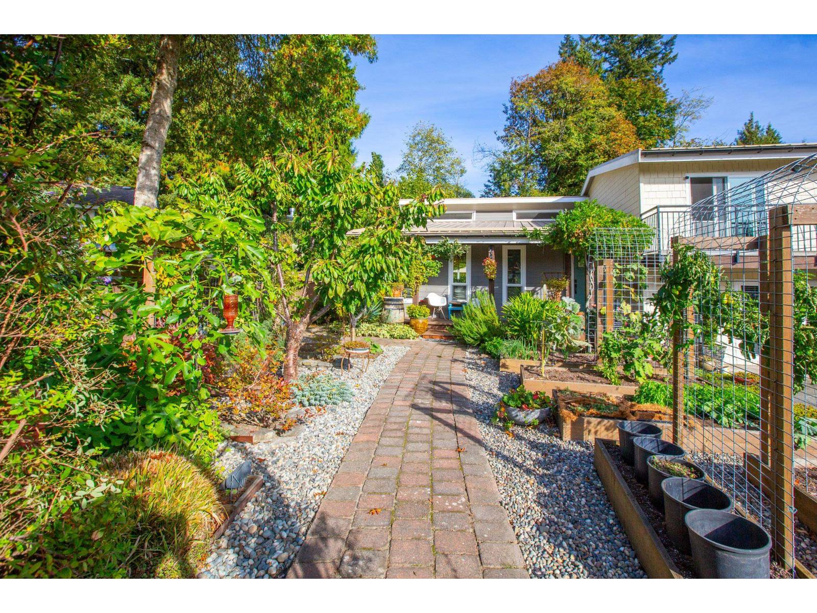 4958 198b Street, Langley, British Columbia  V3A 6L4 - Photo 3 - R3175351