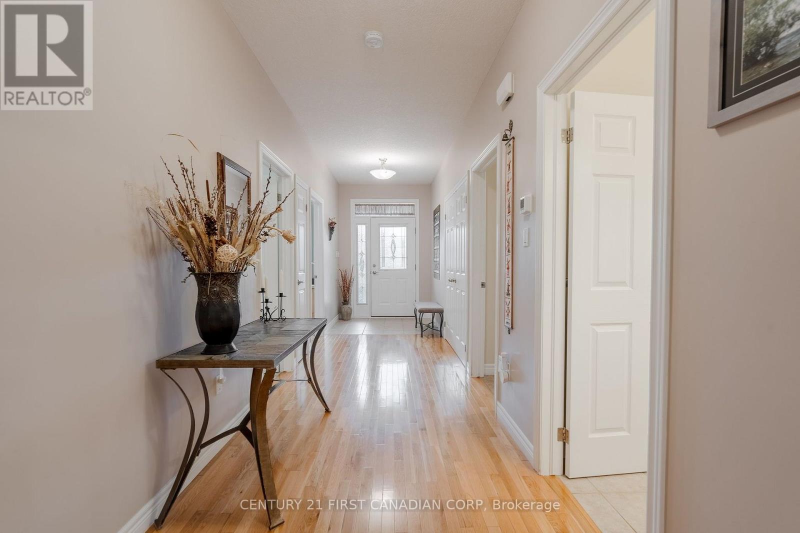 1611 Blackmaple Crescent, London East, Ontario  N5Y 6L7 - Photo 2 - X14083650