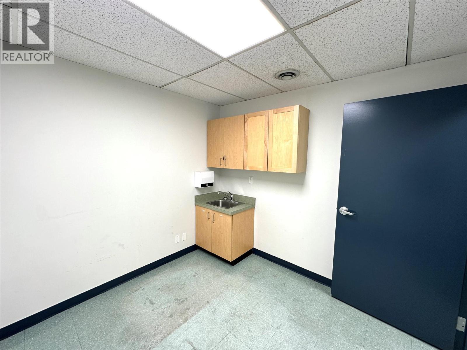 455 & 477 Leon Avenue, Kelowna, British Columbia  V1Y 6J4 - Photo 14 - 10403353