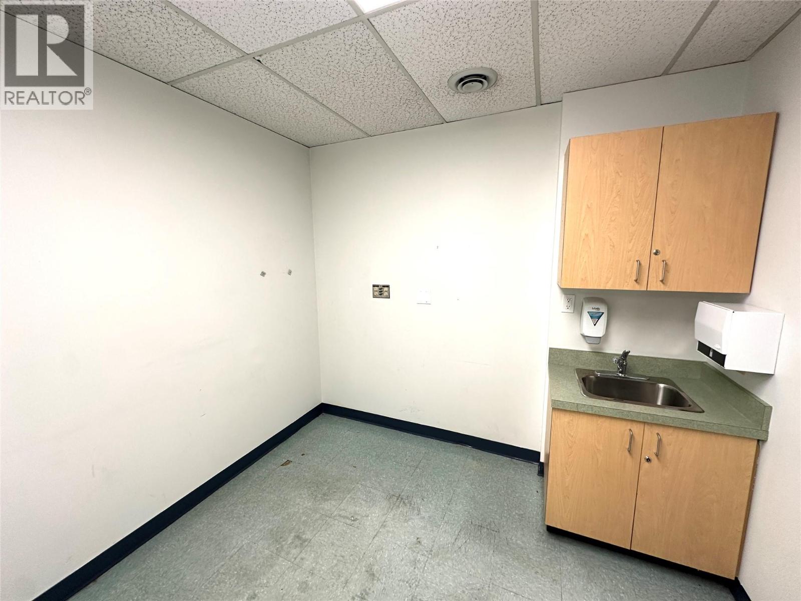 455 & 477 Leon Avenue, Kelowna, British Columbia  V1Y 6J4 - Photo 15 - 10403353