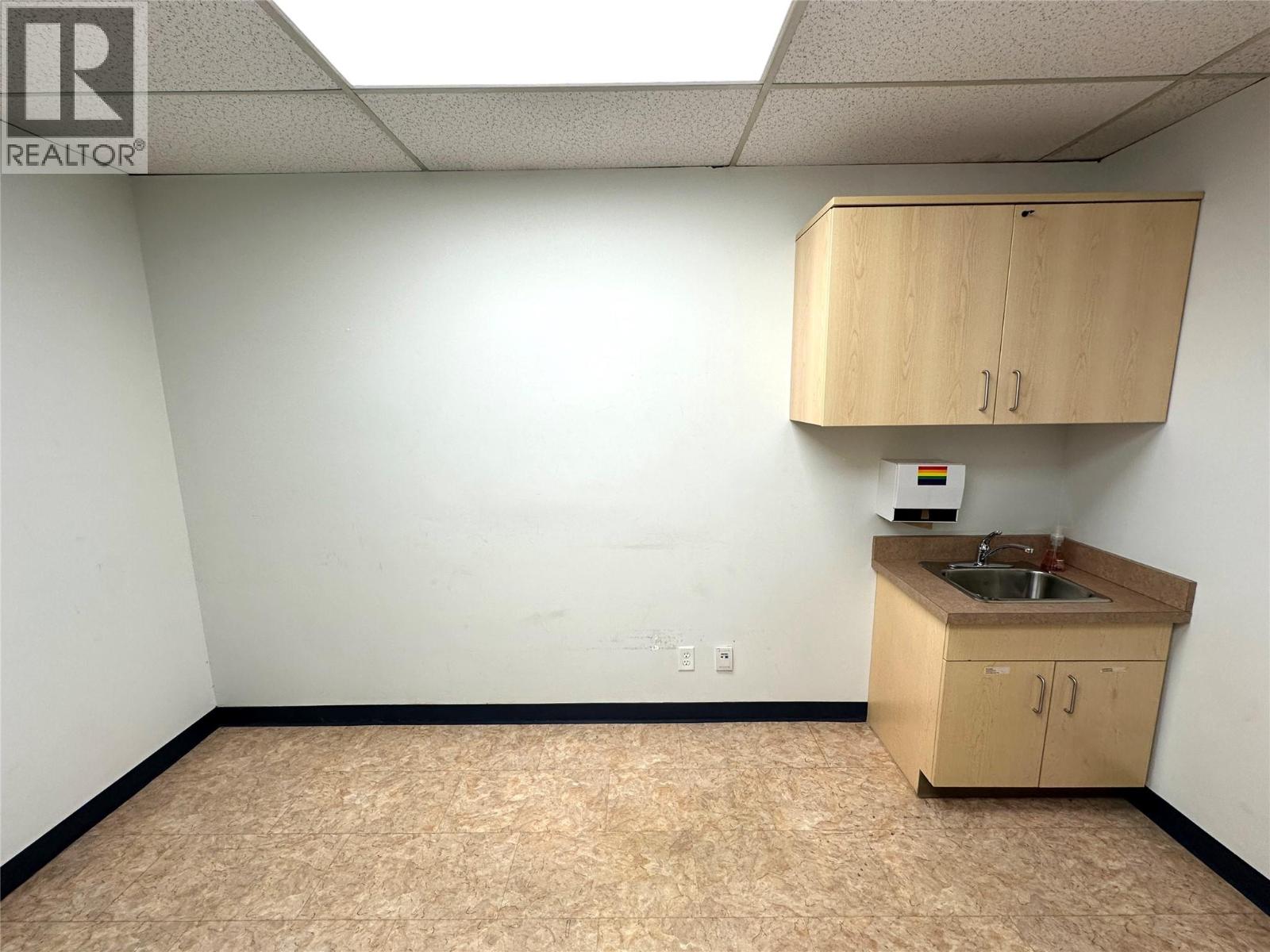 455 & 477 Leon Avenue, Kelowna, British Columbia  V1Y 6J4 - Photo 17 - 10403353