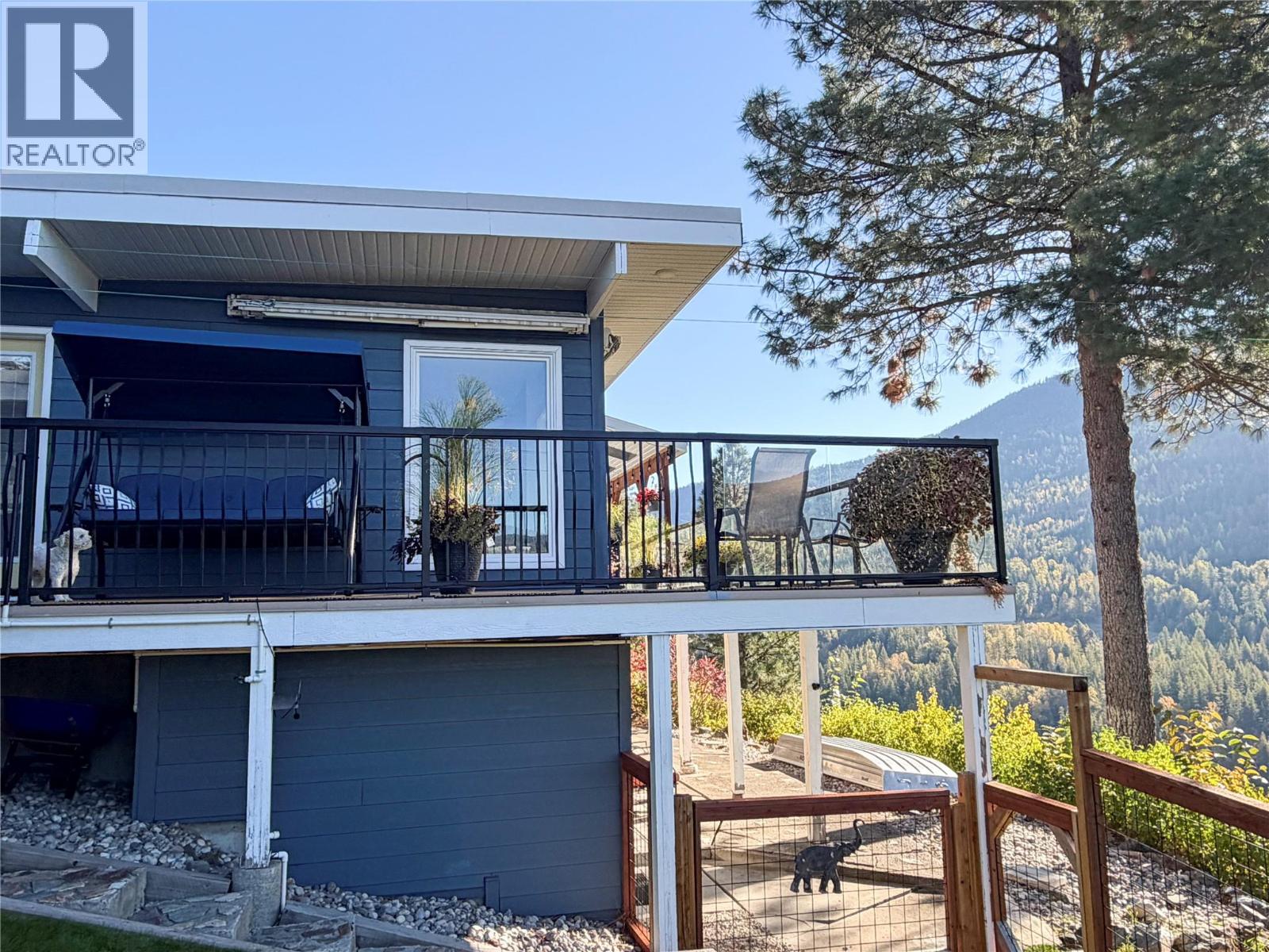 265 8th Avenue, Montrose, British Columbia  V0G 1P0 - Photo 30 - 10403421