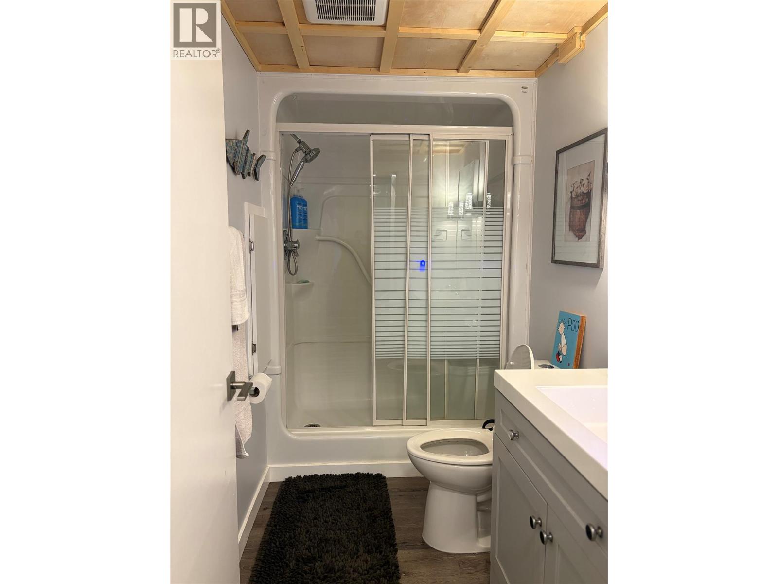 265 8th Avenue, Montrose, British Columbia  V0G 1P0 - Photo 27 - 10403421