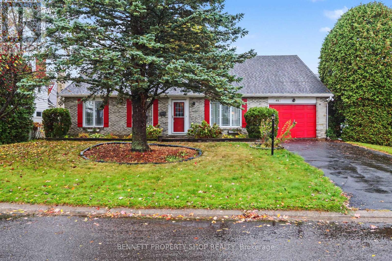 872 LAWNSBERRY DRIVE, Ottawa, Ontario