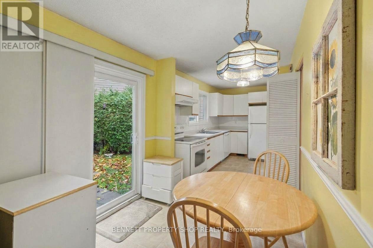 872 Lawnsberry Drive, Ottawa, Ontario  K1E 1X7 - Photo 7 - X14083434