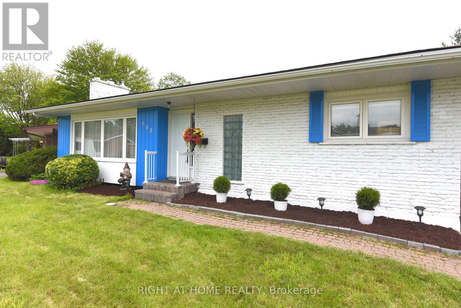 989 Goren Avenue, Ottawa, Ontario  K1G 2T8 - Photo 4 - X14083472