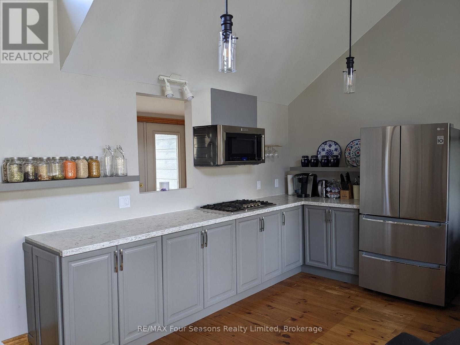 103 Robertson Avenue, Meaford, Ontario  N4L 1W7 - Photo 4 - X14081828