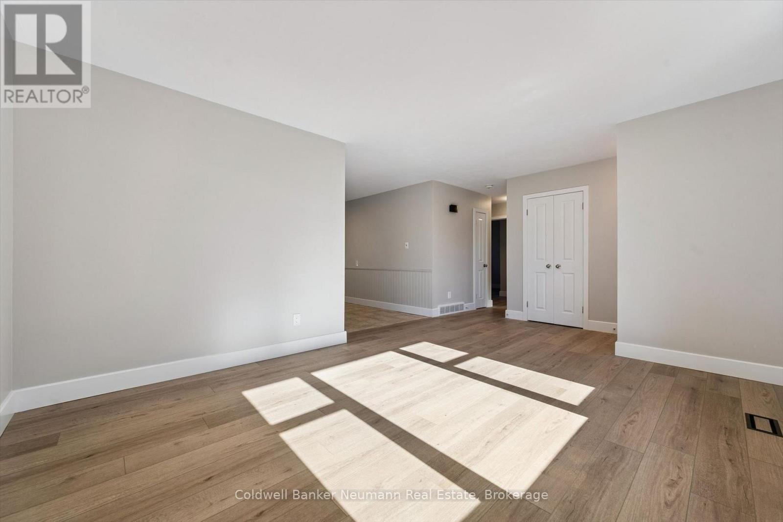 22 Carter Drive, Guelph, Ontario  N1E 1X7 - Photo 10 - X14030262