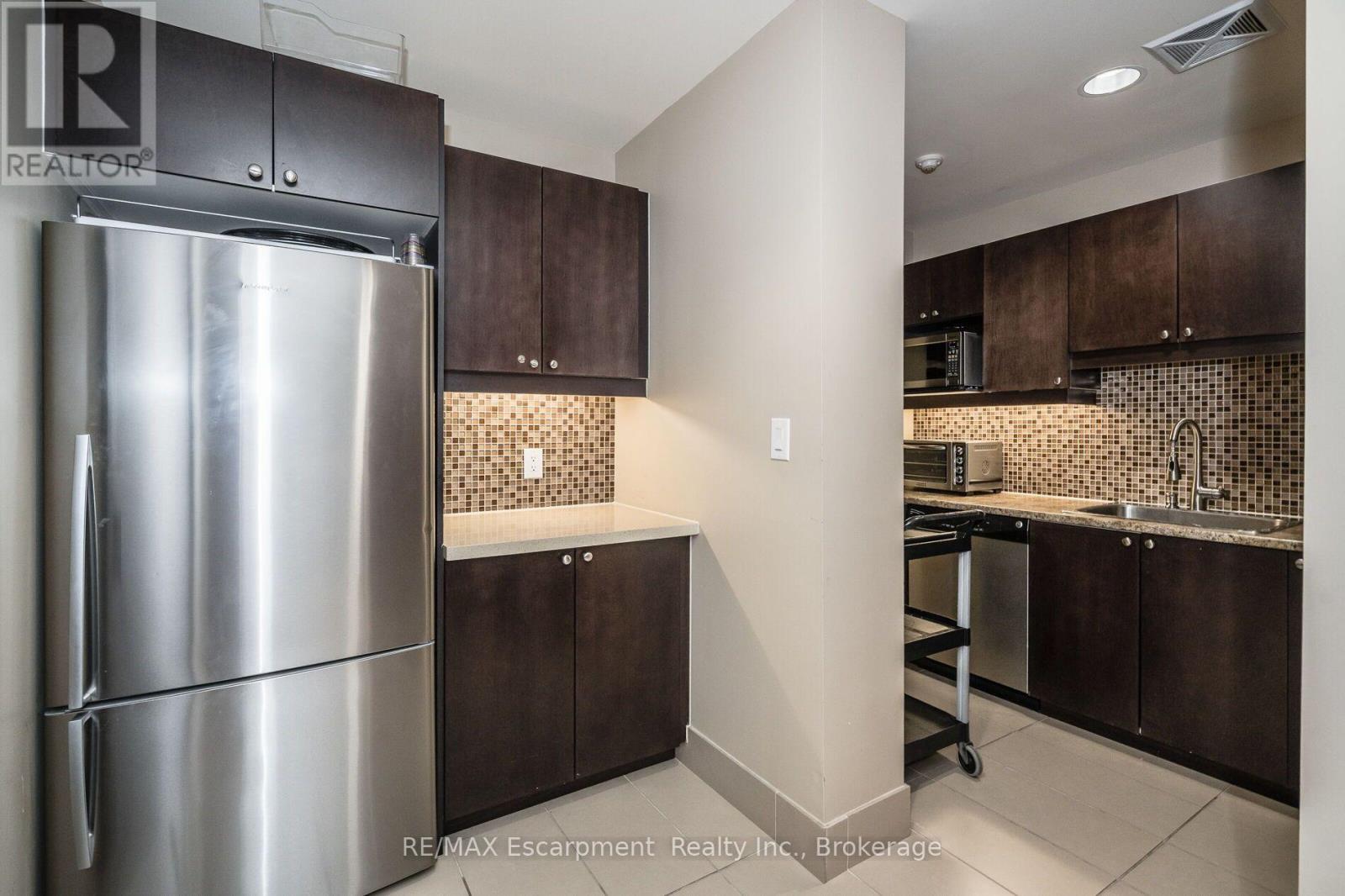 # 209 - 1055 Southdown Road, Mississauga, Ontario  L5J 0A3 - Photo 31 - W14083496