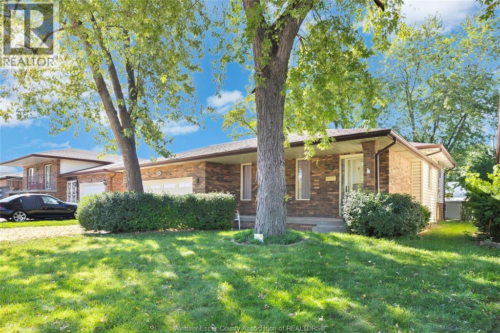 MLS# 26025429: 1613 EVERTS, Windsor, Canada