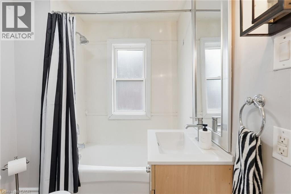 105 Balmoral Avenue N, Hamilton, Ontario  L8L 7R7 - Photo 31 - 40871339