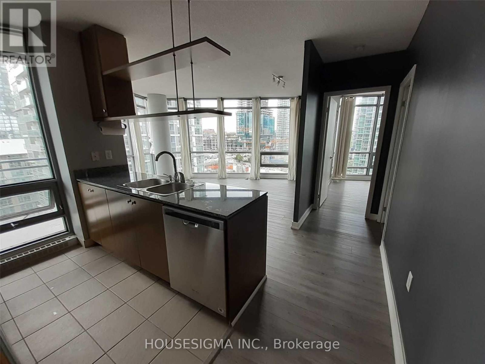 1203 - 3 Navy Wharf Crt Court, Toronto, Ontario  M5V 3V1 - Photo 2 - C14083500