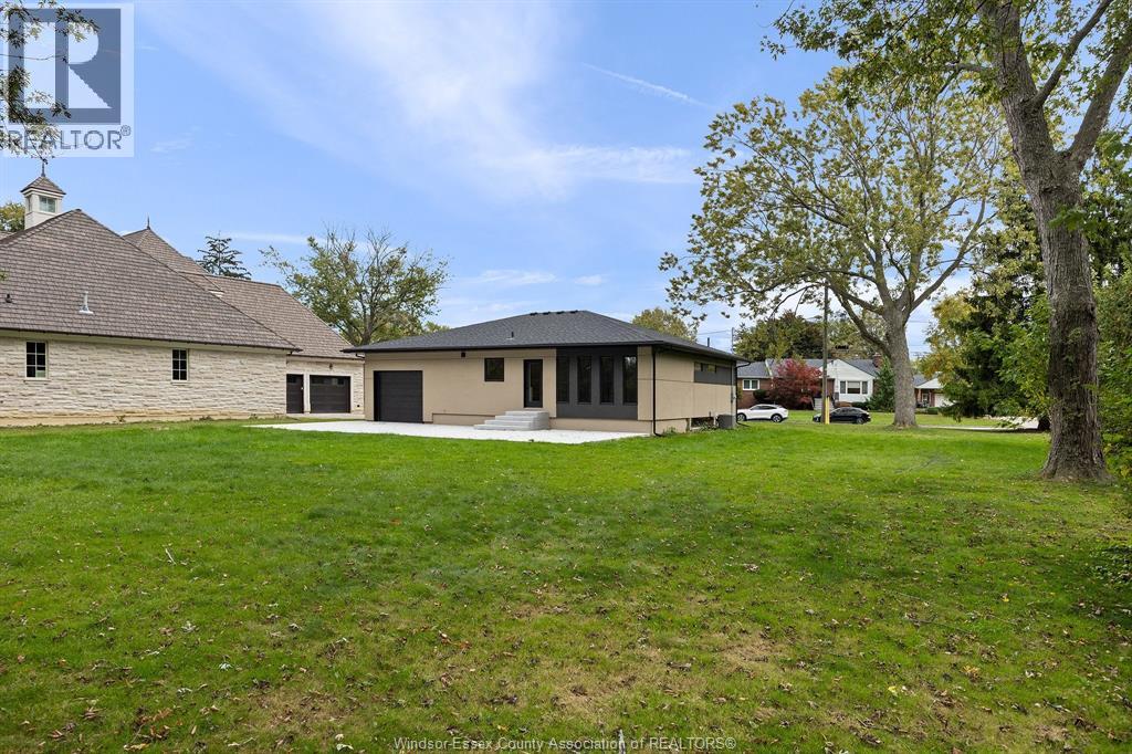 4015 Roseland Drive East, Windsor, Ontario  N9G 1Y5 - Photo 28 - 26025425