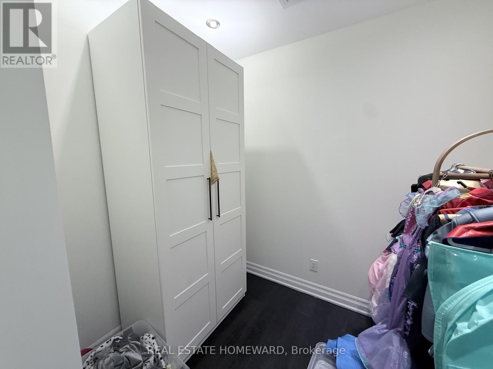 204 - 751 Pape Avenue, Toronto, Ontario  M3K 3T1 - Photo 6 - E14083682