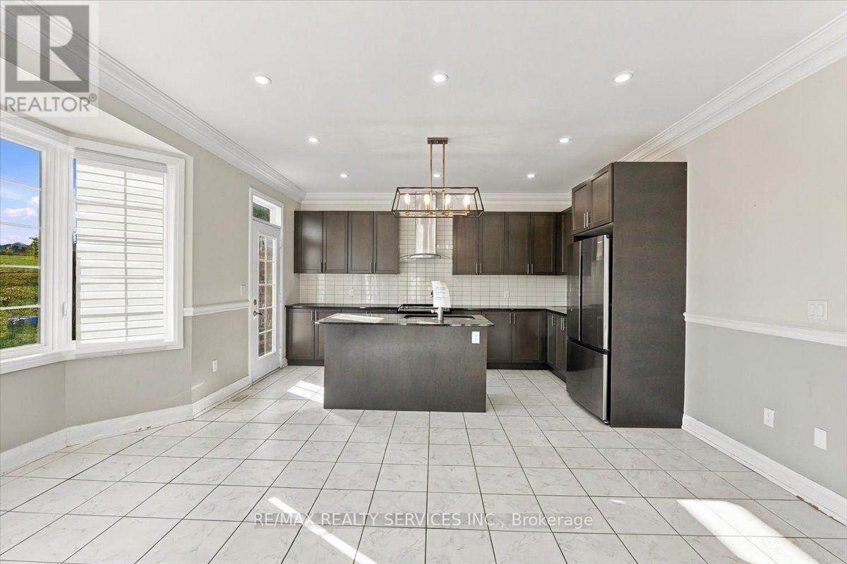 108 Frank Kelly Drive, East Gwillimbury, Ontario  L9N 0V3 - Photo 6 - N13880646