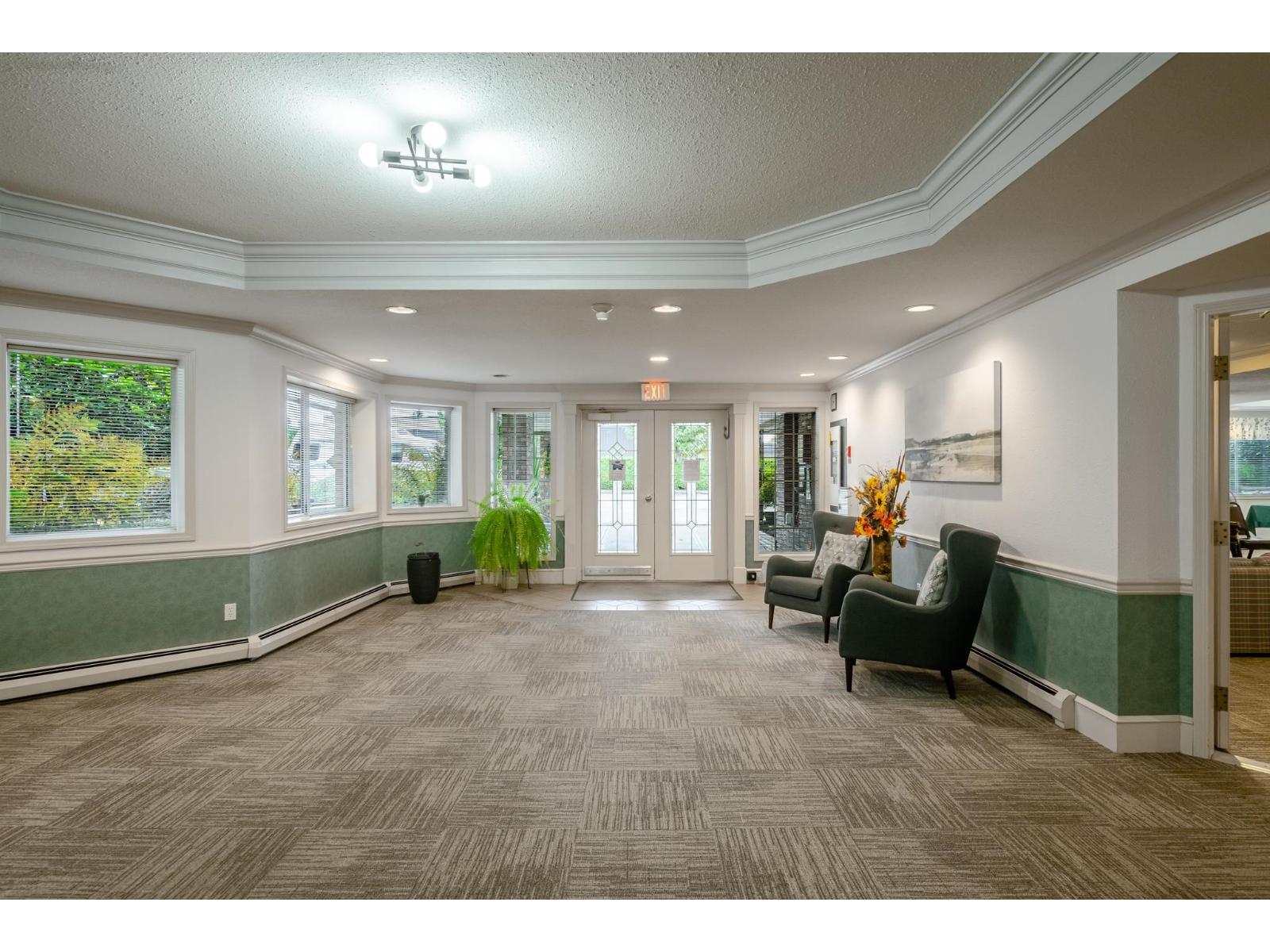 102 2491 GLADWIN ROAD