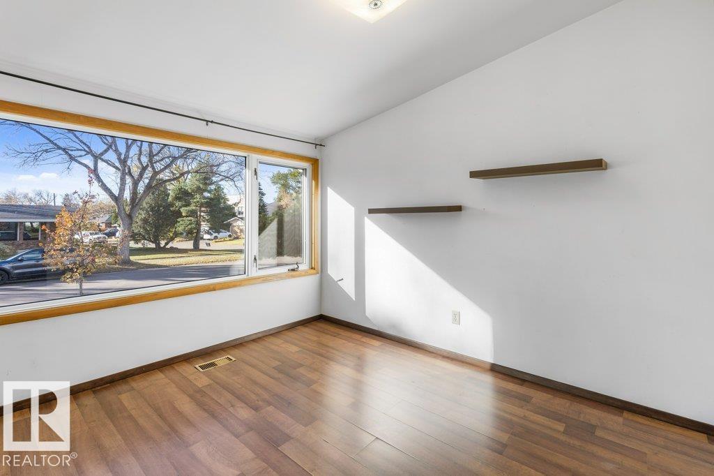10651 80 ST NW