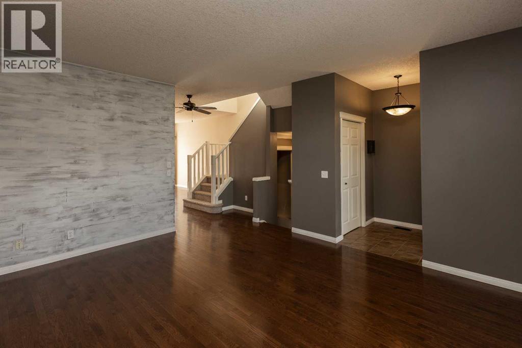 196 Eversyde Circle SW, Calgary, Alberta  T2Y 4T4 - Photo 11 - A2349536