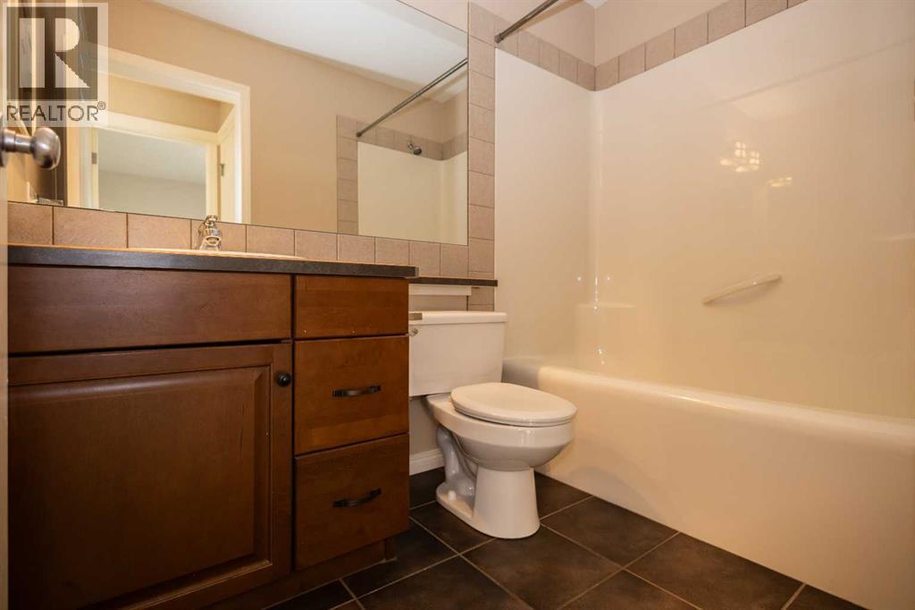 196 Eversyde Circle SW, Calgary, Alberta  T2Y 4T4 - Photo 36 - A2349536