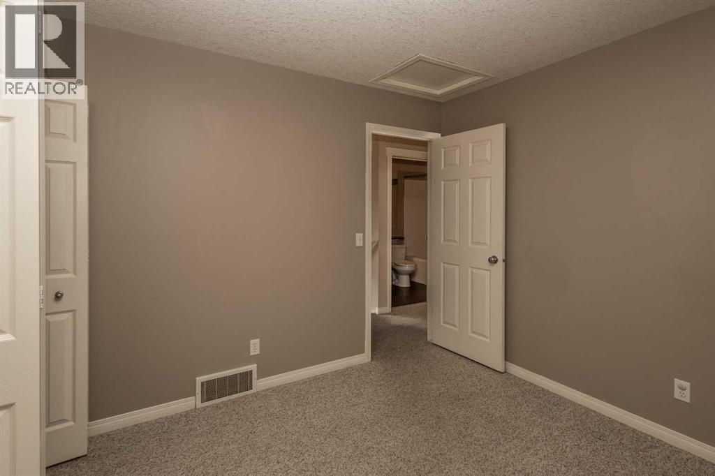 196 Eversyde Circle SW, Calgary, Alberta  T2Y 4T4 - Photo 35 - A2349536
