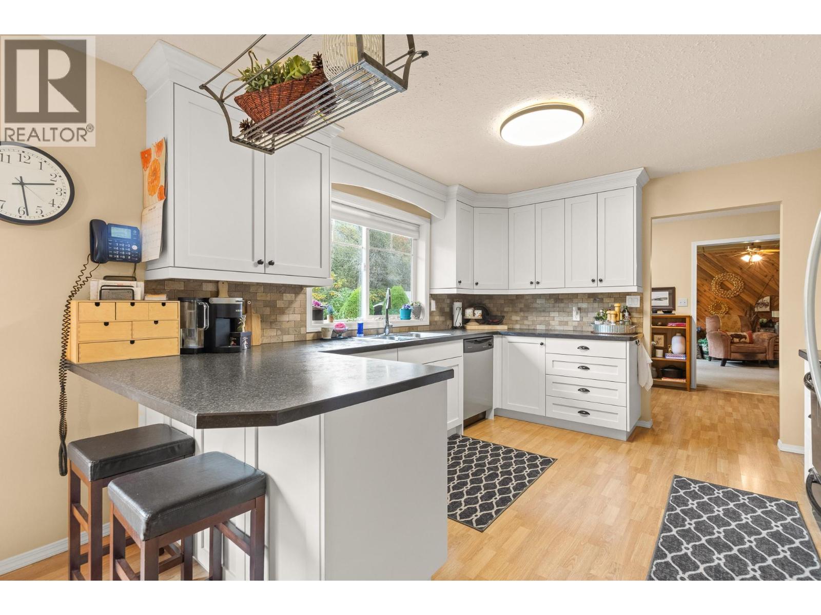 7200 54 Street NE, Salmon Arm, British Columbia  V0E 1K0 - Photo 19 - 10403057