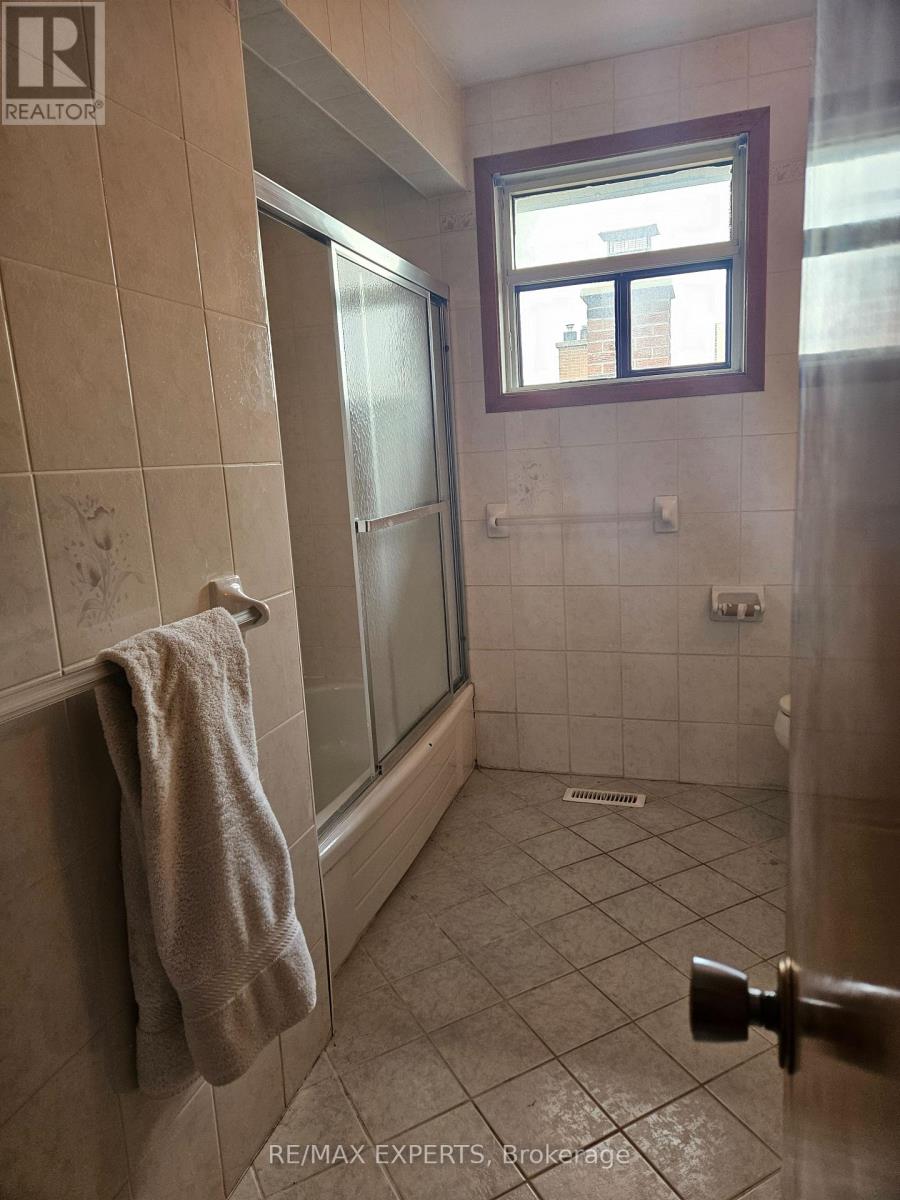 1 Byworth Boulevard, Toronto, Ontario  M9R 1W8 - Photo 15 - W14083570