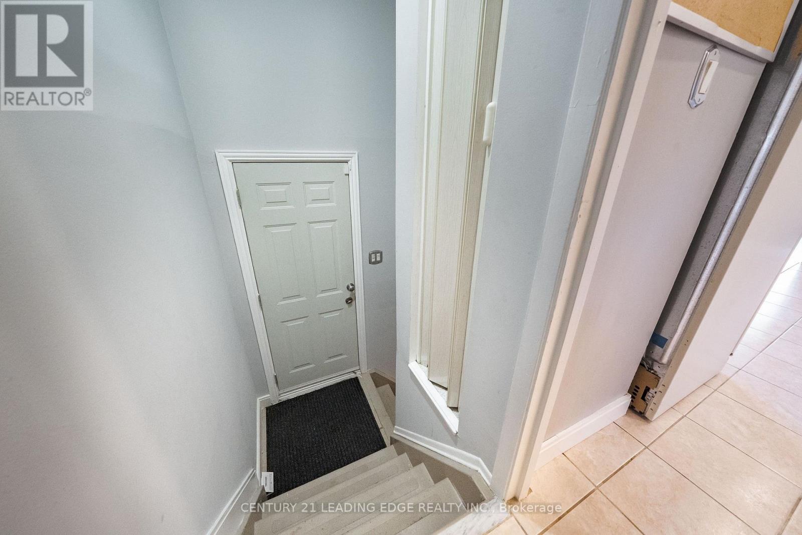 63 Mercury Road, Toronto, Ontario  M9W 3H4 - Photo 12 - W14083624