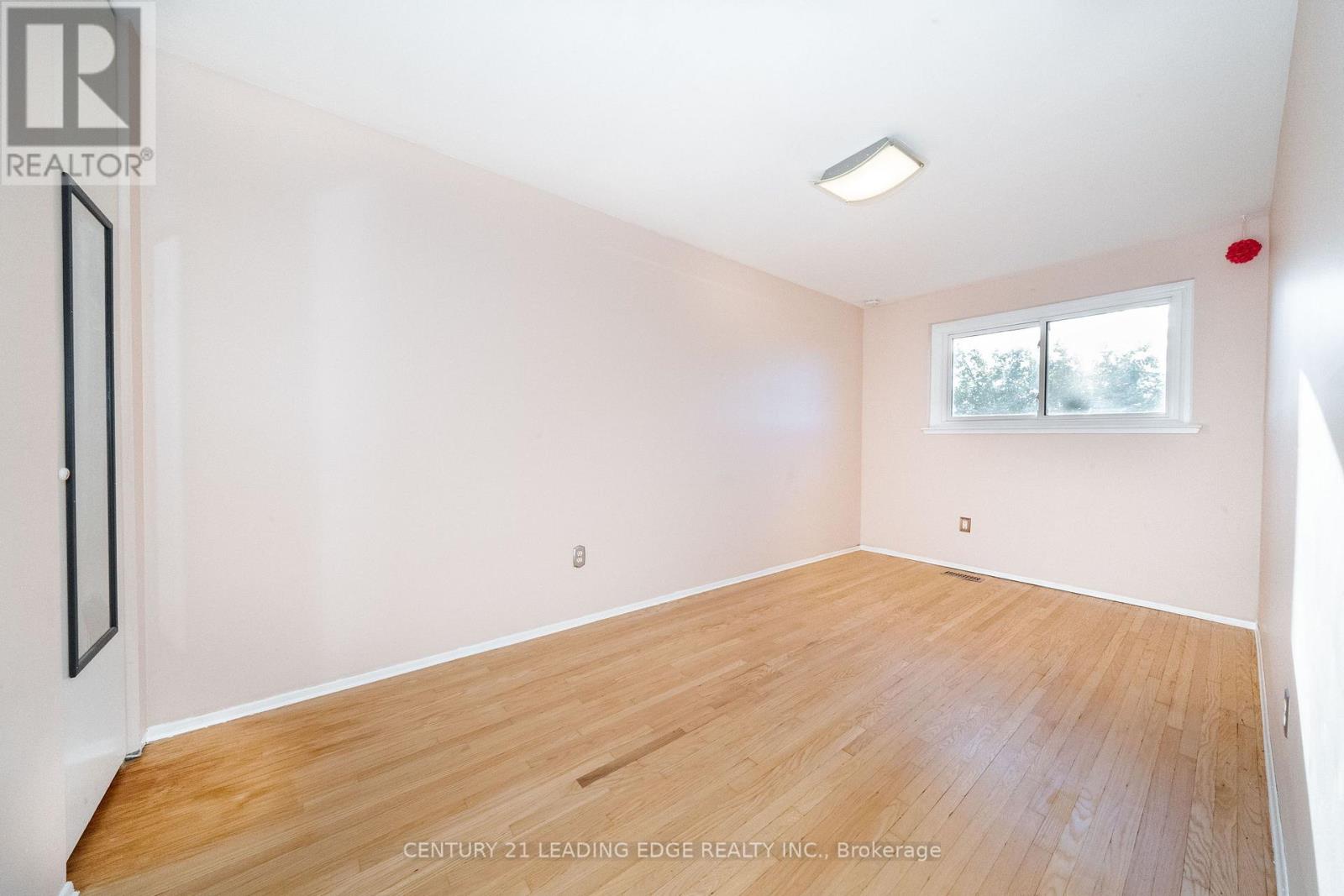 63 Mercury Road, Toronto, Ontario  M9W 3H4 - Photo 15 - W14083624
