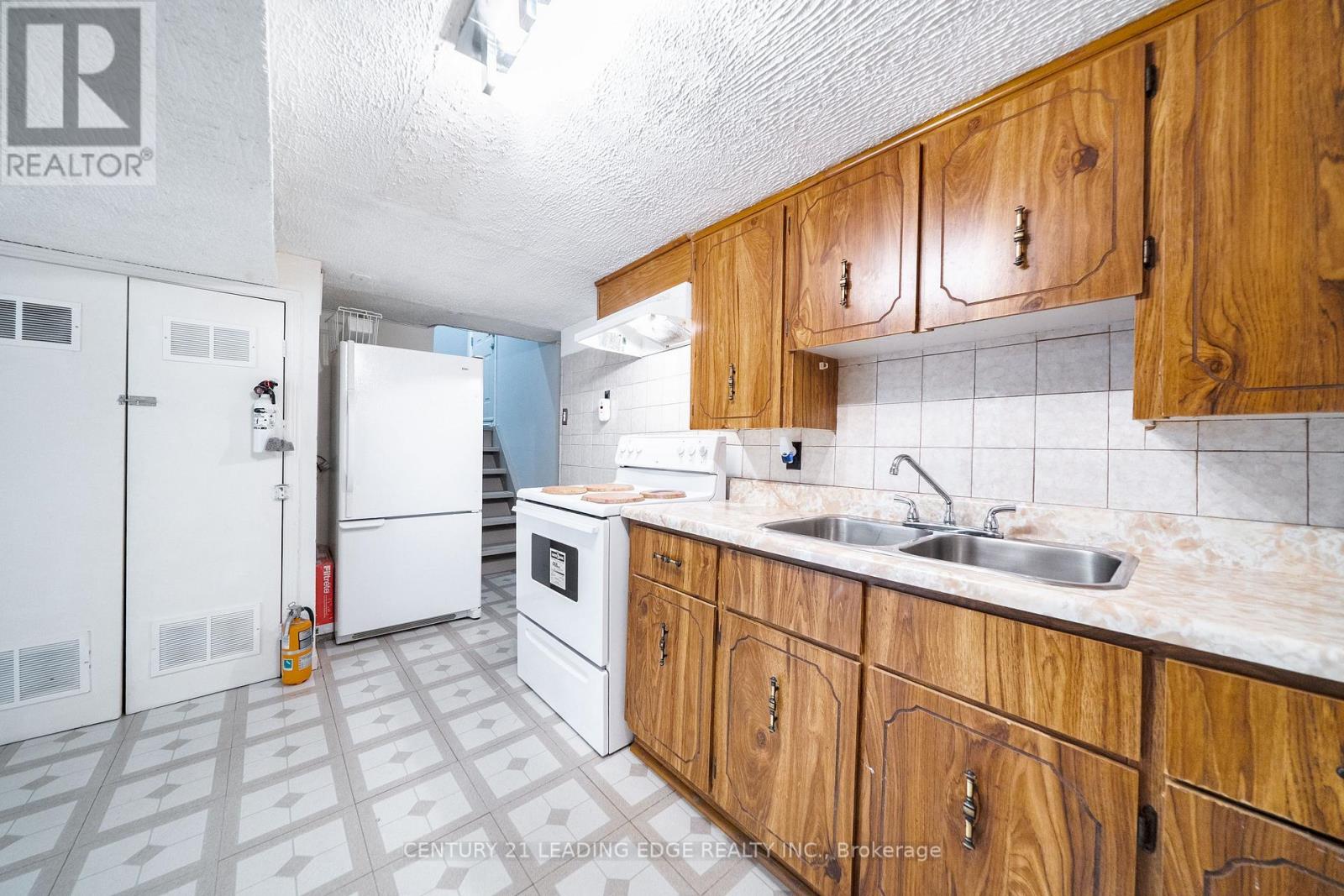 63 Mercury Road, Toronto, Ontario  M9W 3H4 - Photo 28 - W14083624