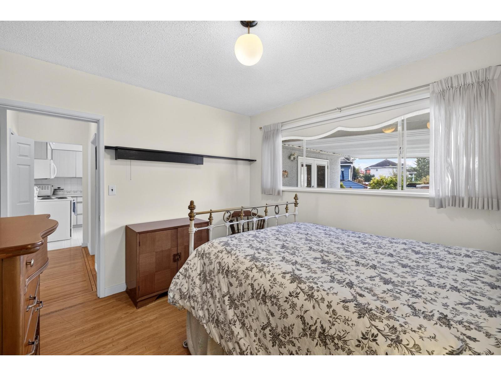 12614 102 Avenue, Surrey, British Columbia  V3V 3E4 - Photo 16 - R3175836