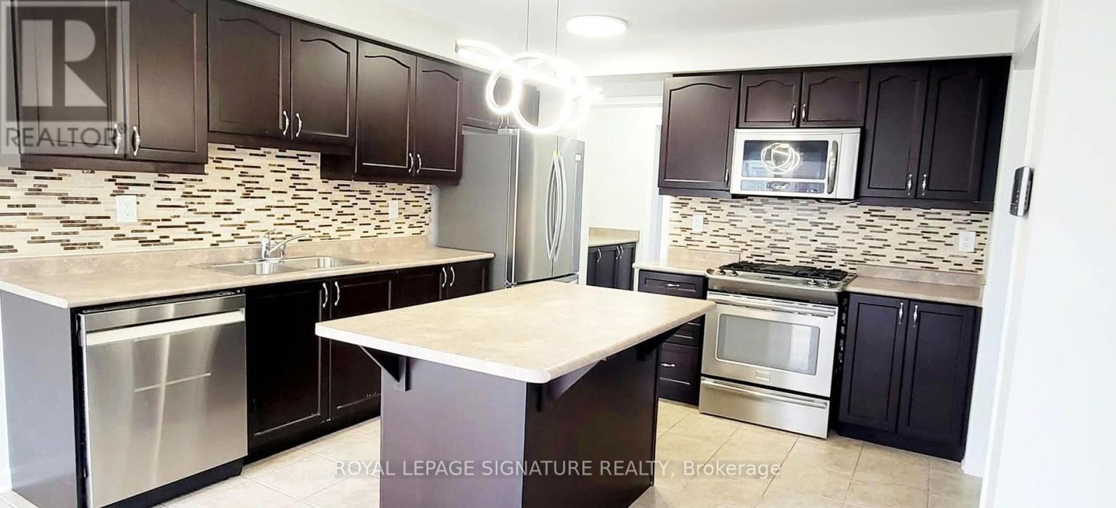 2482 William Jackson Drive, Pickering, Ontario  L1X 0C3 - Photo 6 - E14080128