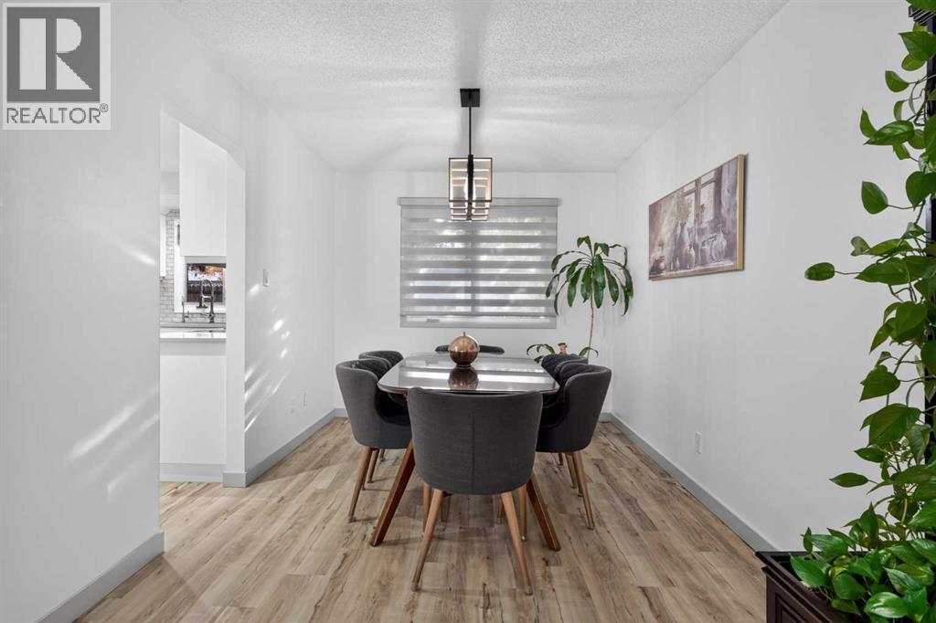 40 Silver Ridge Court NW, Calgary, Alberta  T3B 4V5 - Photo 7 - A2350489