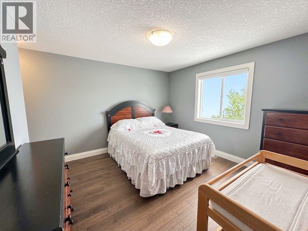 116 Kinniburgh Boulevard, Chestermere, Alberta  T1X 0M1 - Photo 24 - A2352561