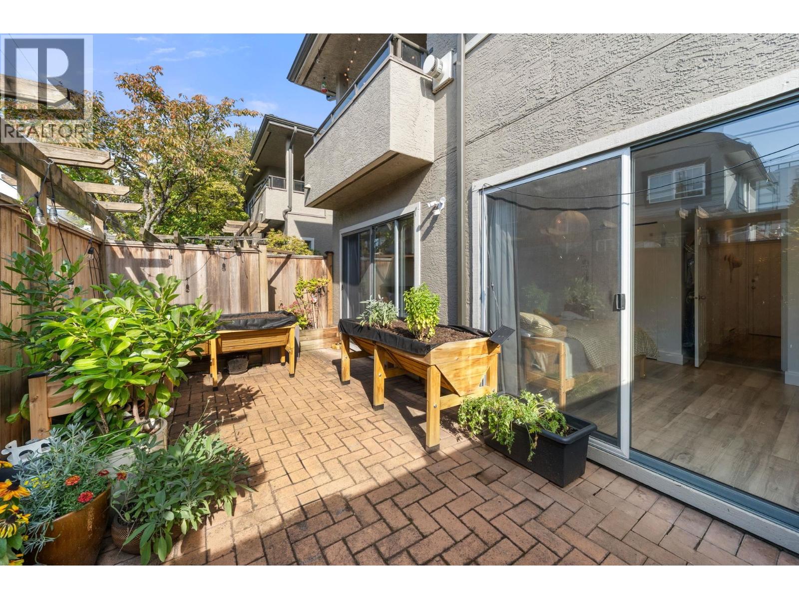 19 2133 St George's Avenue, North Vancouver, British Columbia  V7L 3K5 - Photo 33 - R3174476