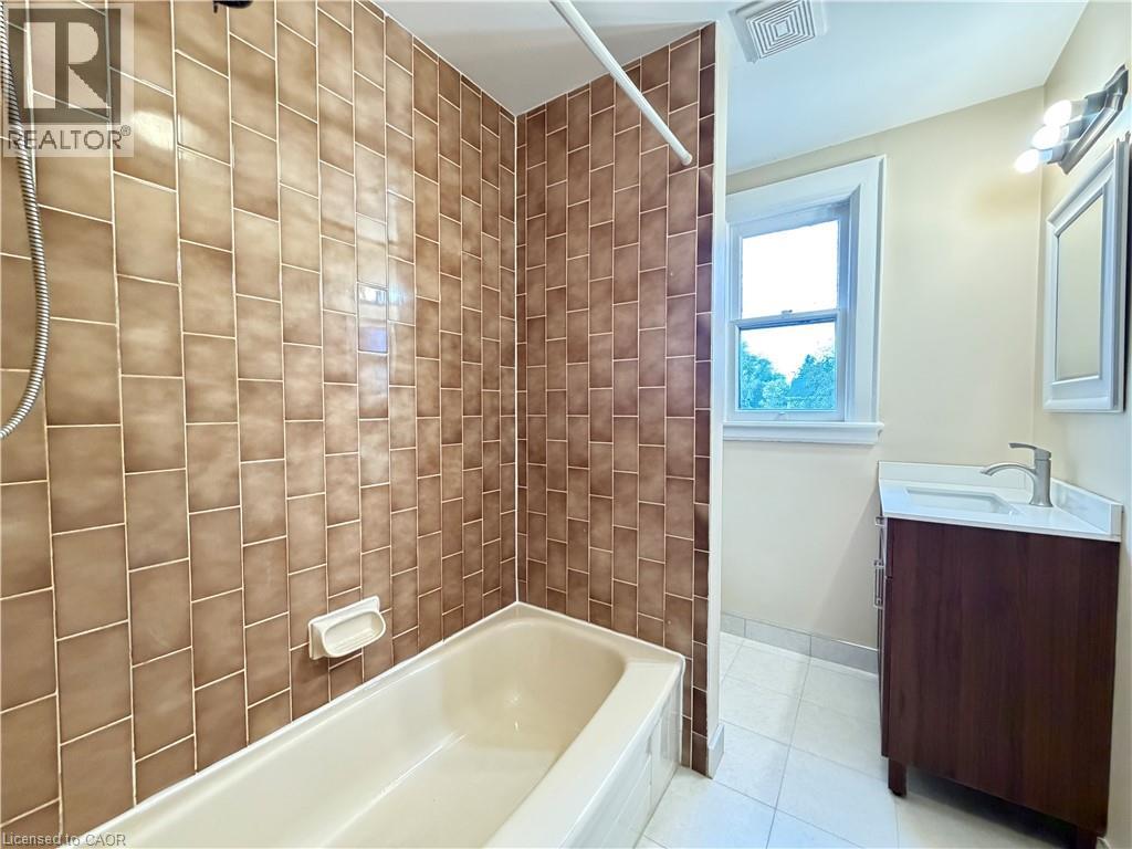 507 Aberdeen Avenue, Hamilton, Ontario  L8P 2S6 - Photo 16 - 40869079