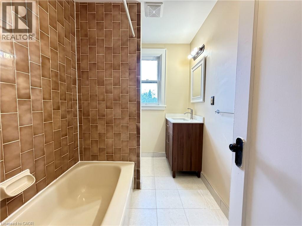 507 Aberdeen Avenue, Hamilton, Ontario  L8P 2S6 - Photo 15 - 40869079