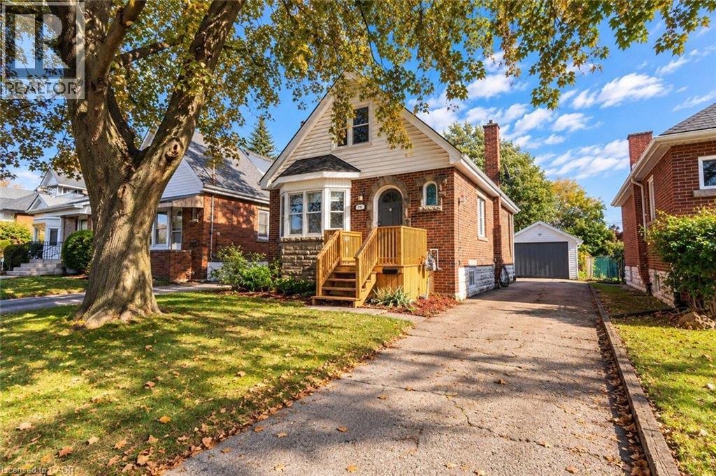 75 BARONS Avenue, Hamilton, Ontario