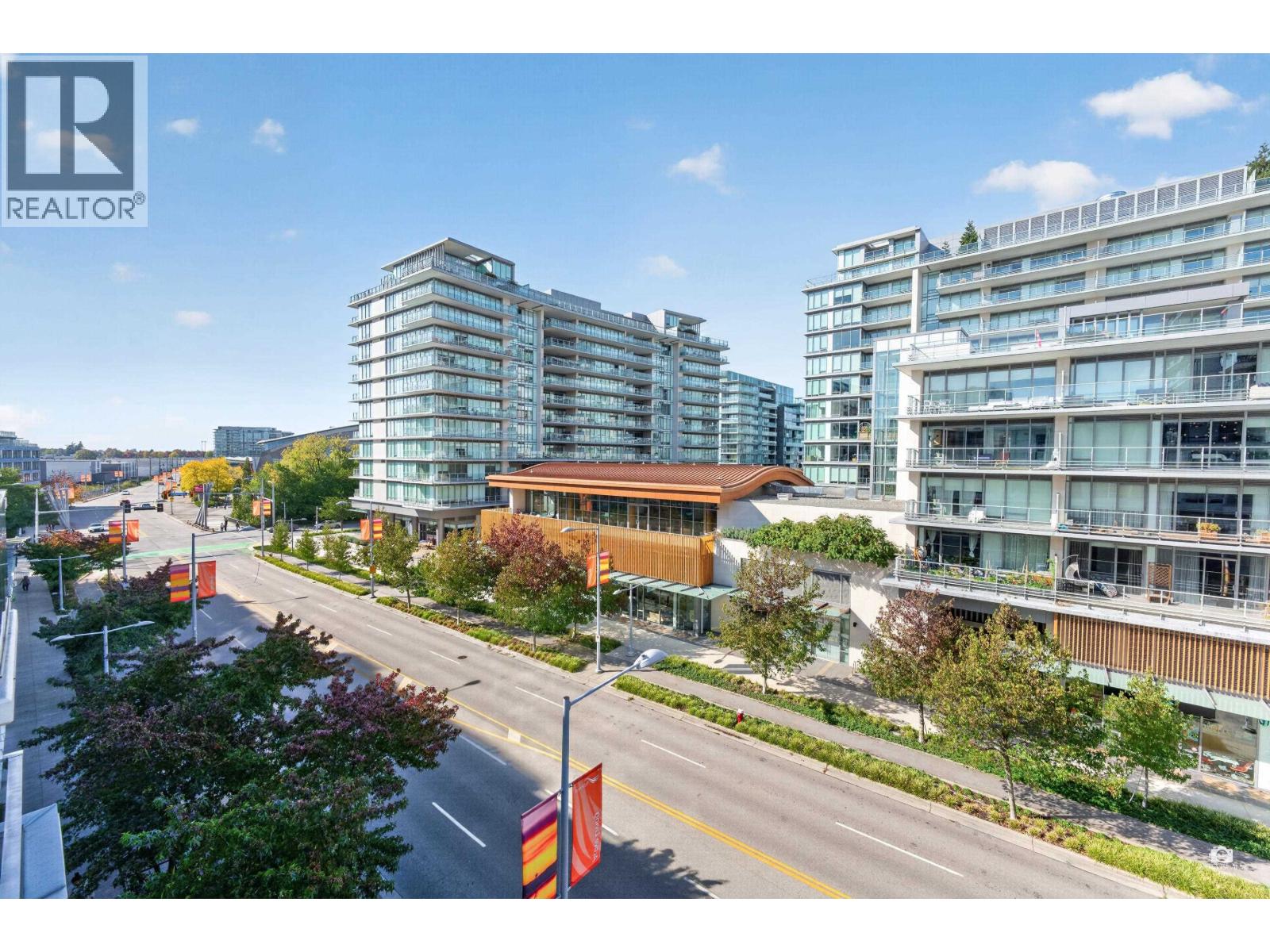 512 6900 PEARSON WAY