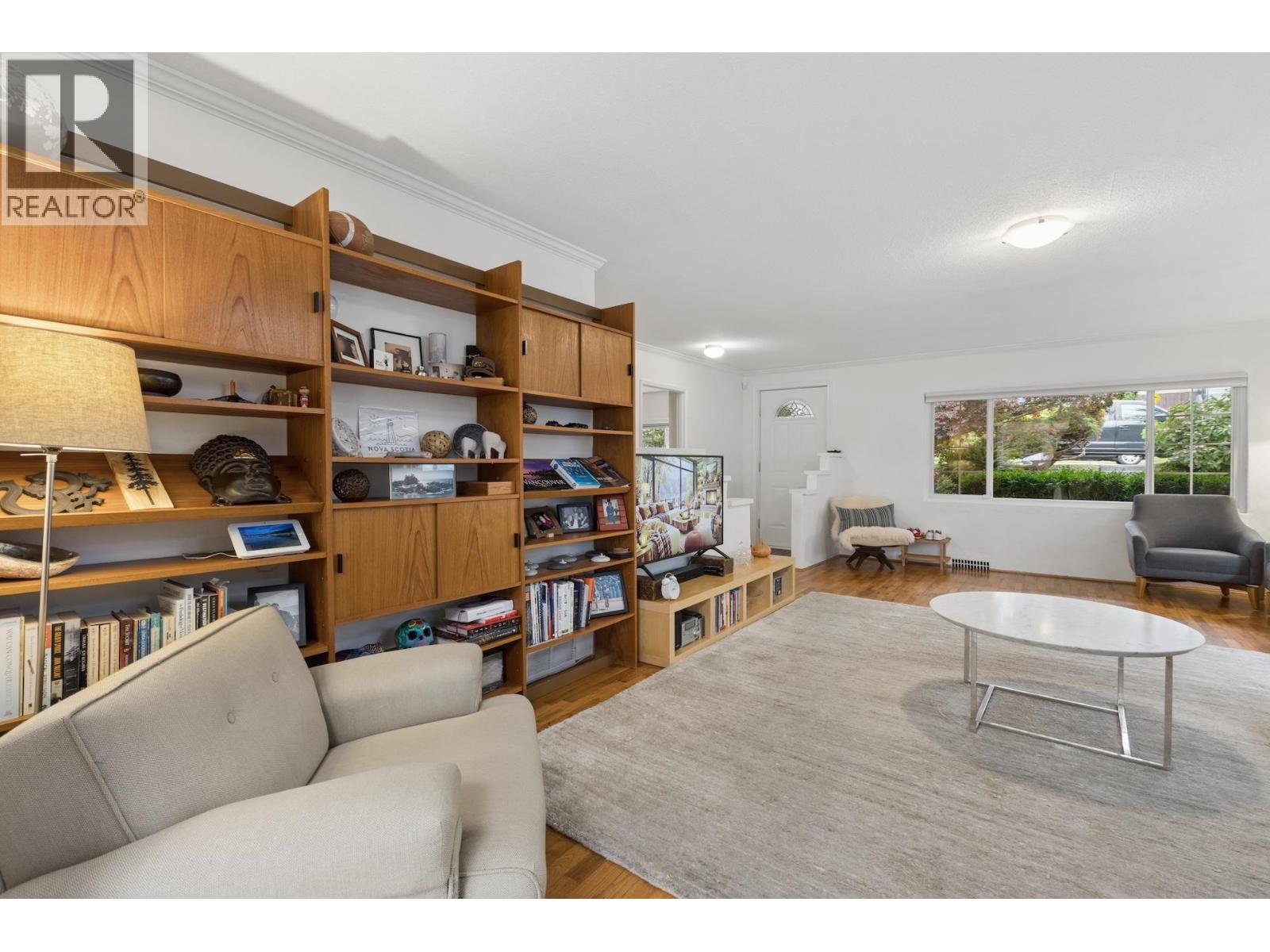 331 E 24th Street, North Vancouver, British Columbia  V7L 3E9 - Photo 11 - R3175796