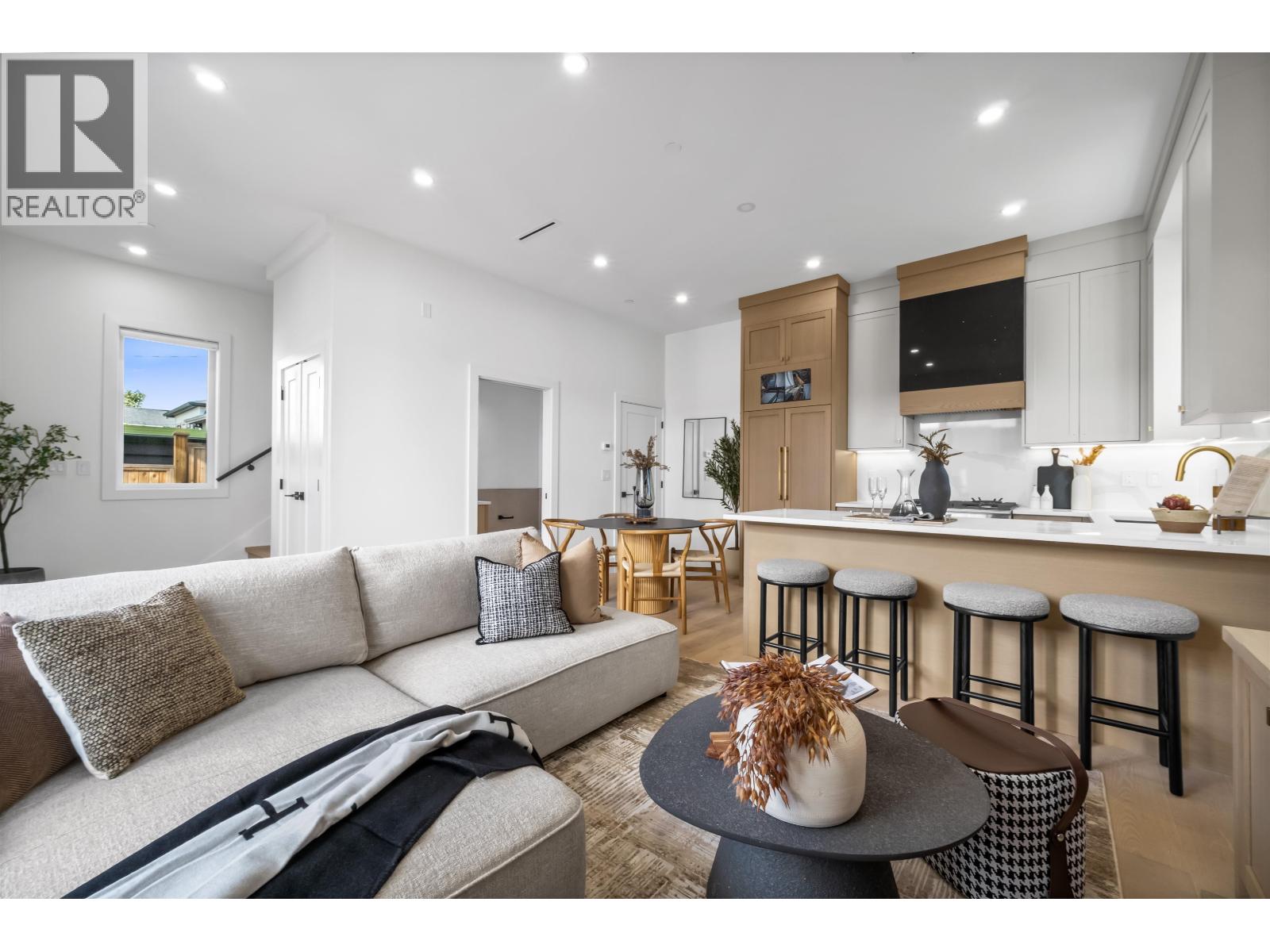 2712 Kitchener Street, Vancouver, British Columbia  V5K 3E1 - Photo 6 - R3175833