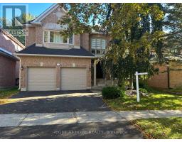 100 CARLYLE CRESCENT, Aurora, Ontario