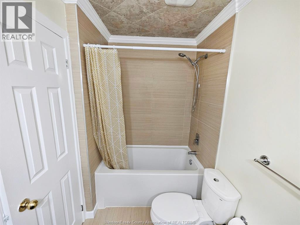 201 Hanmer Street East, Barrie, Ontario L4M 6W7 - Photo 10 - 26023824