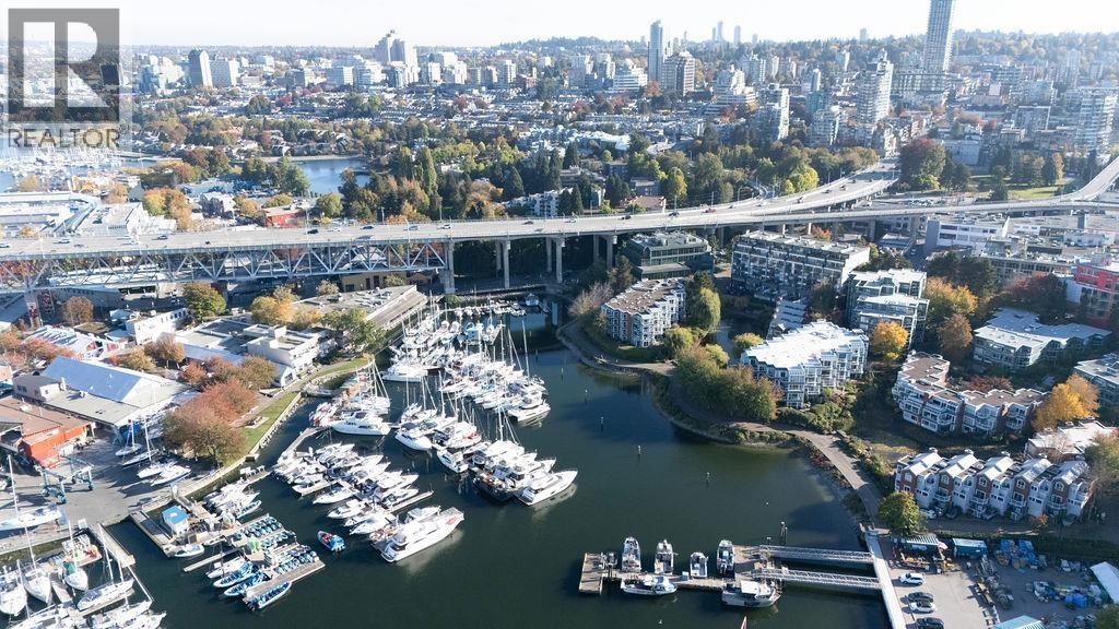 305 1551 Mariner Walk, Vancouver, British Columbia V6J 4X9 - Photo 21 - R3175028