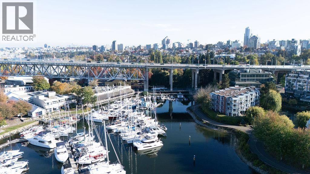 305 1551 Mariner Walk, Vancouver, British Columbia V6J 4X9 - Photo 22 - R3175028