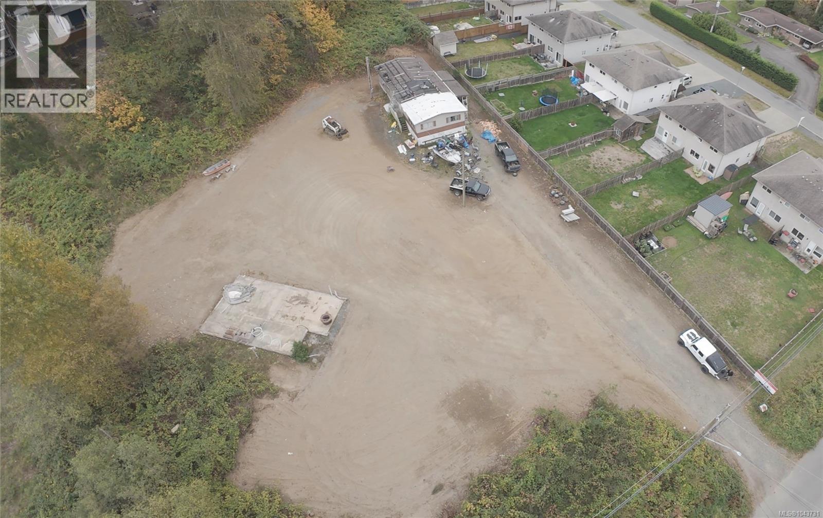 681 Homewood Rd, Campbell River, British Columbia  V9W 3N6 - Photo 4 - 1043731