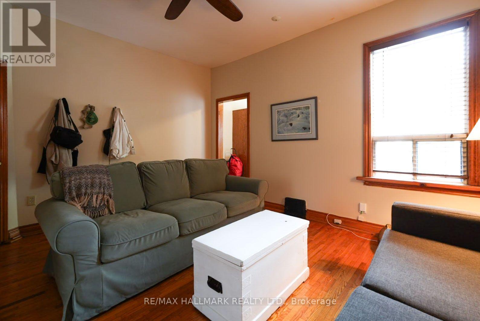 Main & Basement - 88 Swanwick Avenue, Toronto, Ontario  M4E 1Z7 - Photo 3 - E13833958