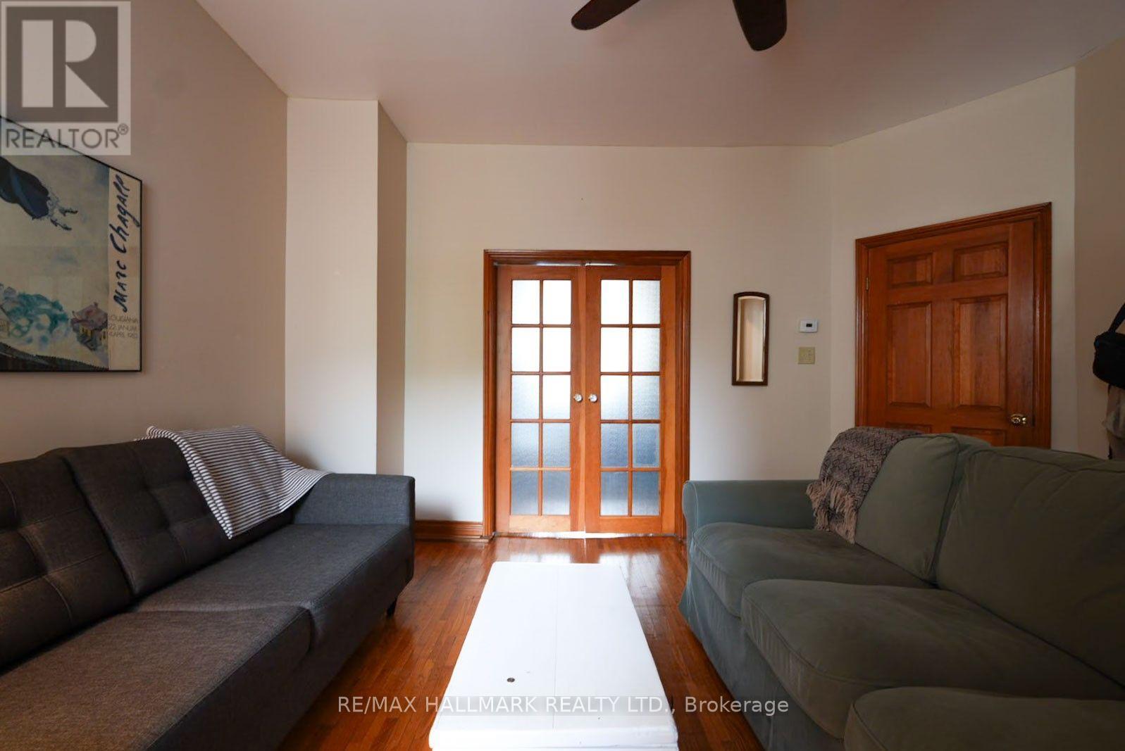 Main & Basement - 88 Swanwick Avenue, Toronto, Ontario  M4E 1Z7 - Photo 5 - E13833958