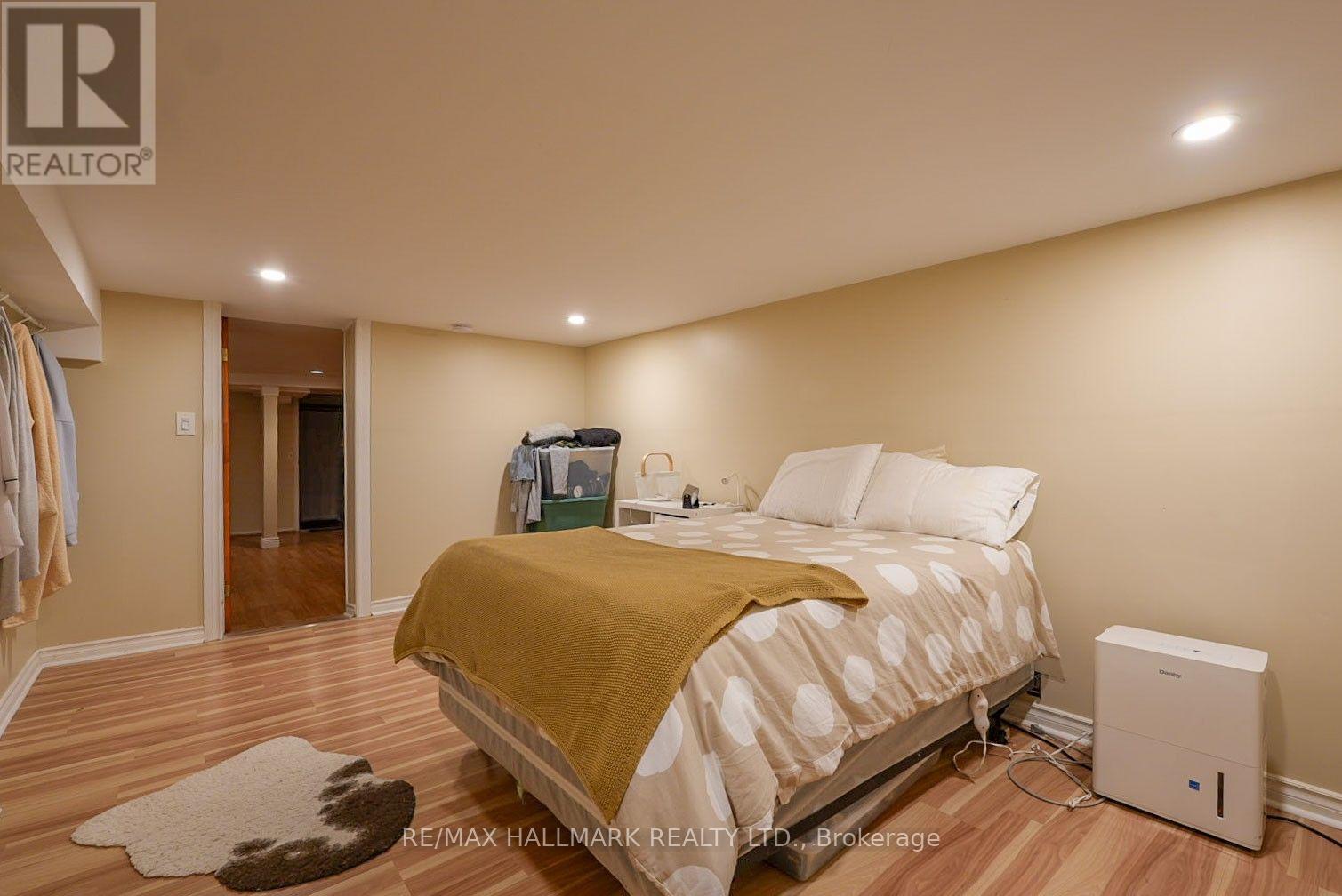 Main & Basement - 88 Swanwick Avenue, Toronto, Ontario  M4E 1Z7 - Photo 9 - E13833958