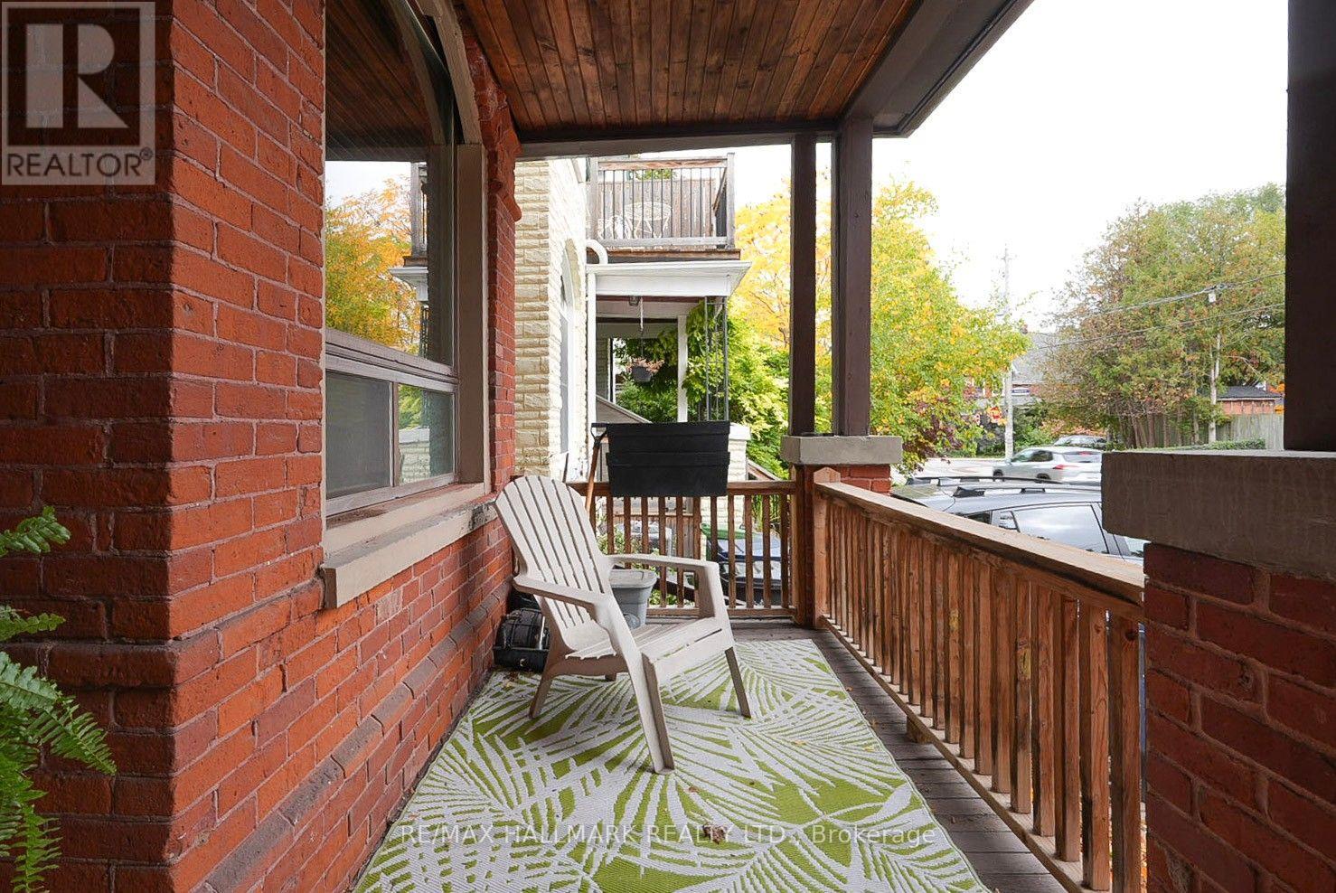 Main & Basement - 88 Swanwick Avenue, Toronto, Ontario  M4E 1Z7 - Photo 2 - E13833958
